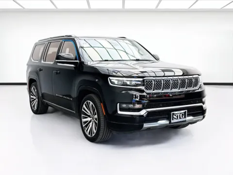 Another view of 2022 Jeep Grand Wagoneer Series III for sale in Bellflower, CA at STG Bellflower