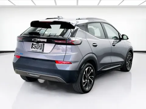 More photos of 2023 Chevrolet Bolt EUV Premier at STG Bellflower, CA