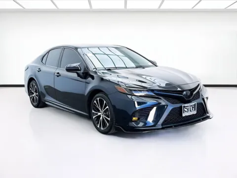 Another view of 2019 Toyota Camry SE for sale in Bellflower, CA at STG Bellflower