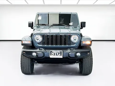 Photos of 2025 Jeep Gladiator Nighthawk for sale in Bellflower, CA at STG Bellflower