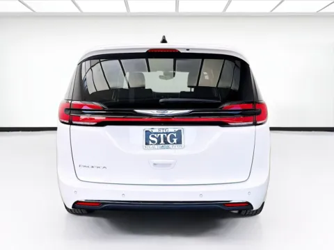 More photos of 2024 Chrysler Pacifica Touring L at STG Bellflower, CA