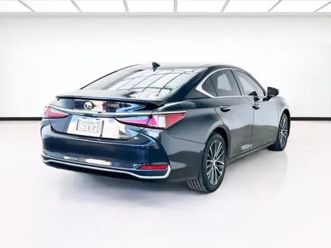 More photos of 2025 Lexus ES 300h PREMIUM PACKAGE at STG Bellflower, CA