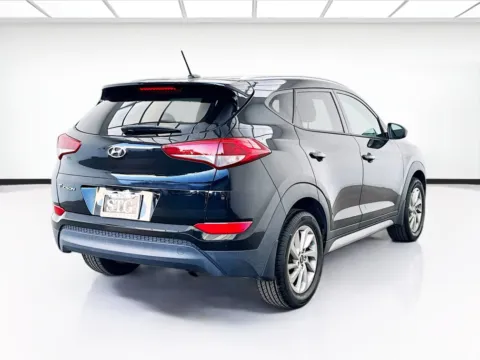More photos of 2017 Hyundai Tucson SE at STG Bellflower, CA