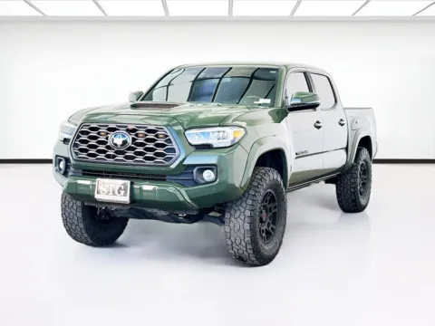 Green 2022 Toyota Tacoma TRD Sport V6 for sale in Bellflower, CA