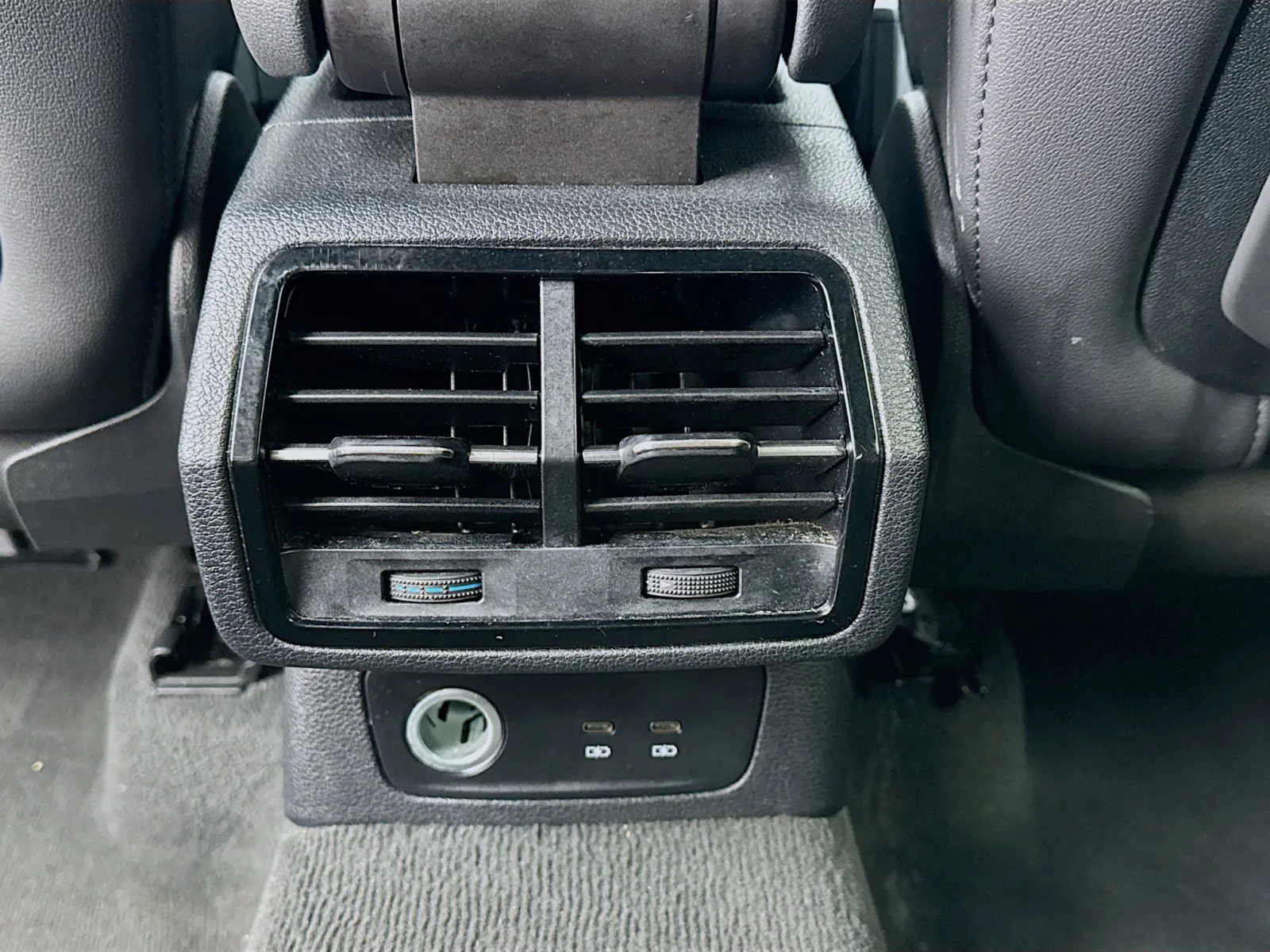 Audi Q3 photo 16