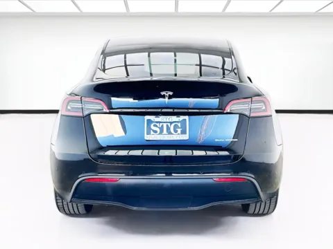 More photos of 2022 Tesla Model Y Long Range at STG Bellflower, CA
