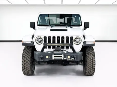 Photos of 2020 Jeep Gladiator Mojave for sale in Bellflower, CA at STG Bellflower