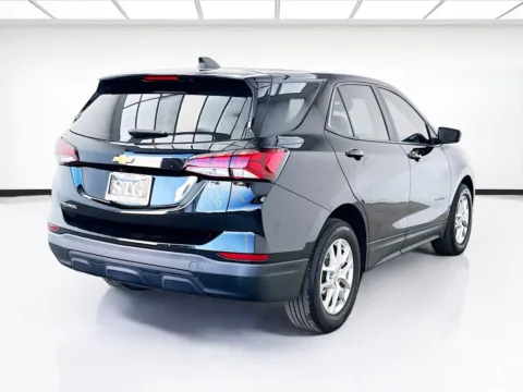 More photos of 2022 Chevrolet Equinox LS at STG Bellflower, CA