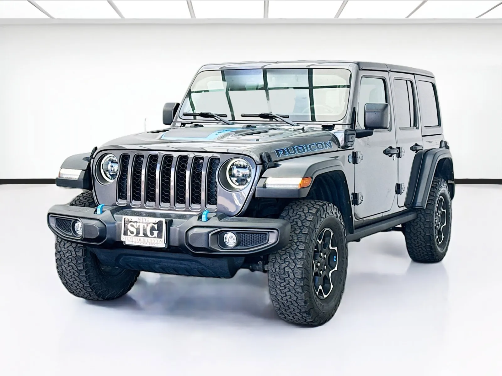 Gray 2023 Jeep Wrangler 4xe Rubicon 4xe for sale in Bellflower, CA