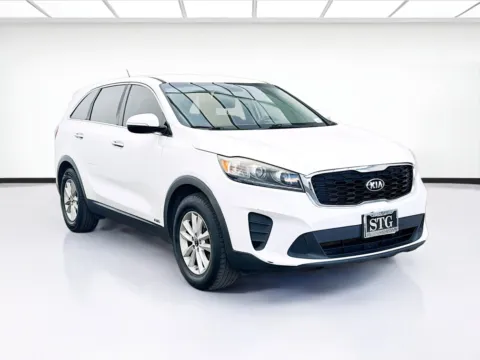 Another view of 2019 Kia Sorento LX for sale in Bellflower, CA at STG Bellflower