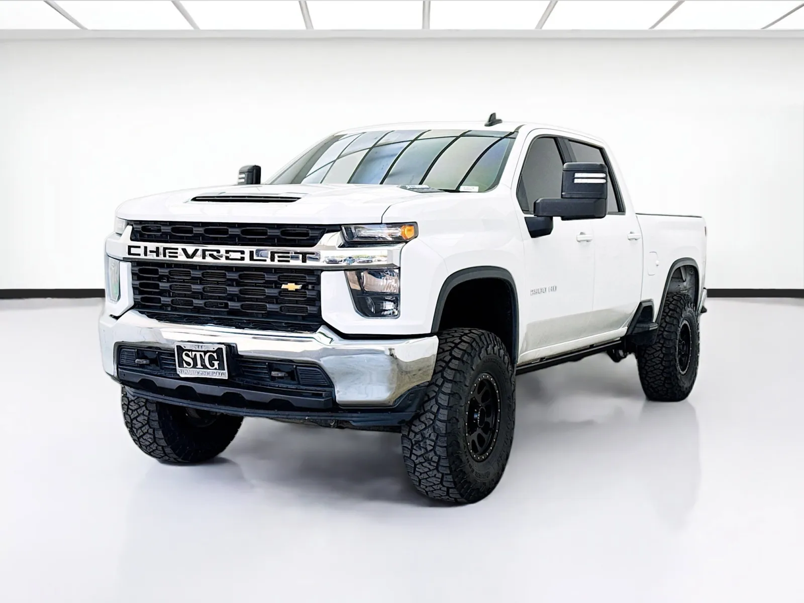 White 2021 Chevrolet Silverado 2500HD LT for sale in Bellflower, CA