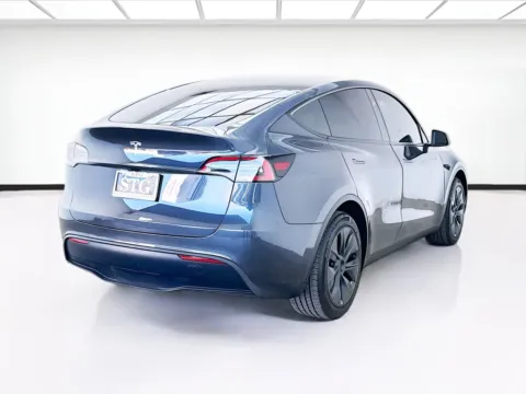 More photos of 2025 Tesla Model Y Long Range at STG Bellflower, CA