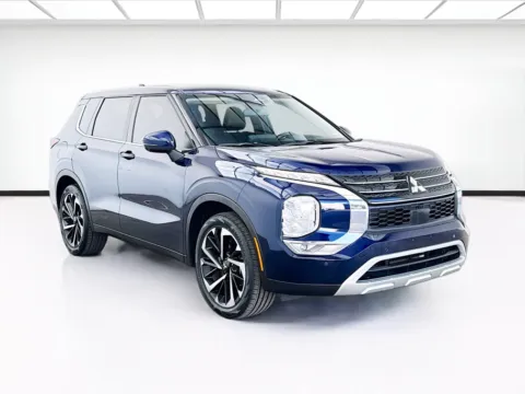 Another view of 2024 Mitsubishi Outlander SE for sale in Bellflower, CA at STG Bellflower