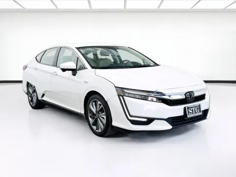 Another view of 2018 Honda Clarity Plug-In Hybrid Touring for sale in Bellflower, CA at STG Bellflower