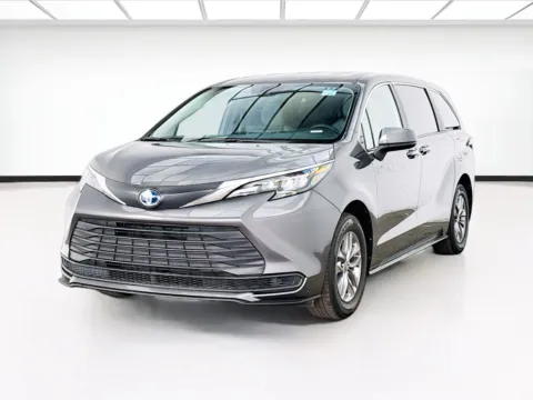 Gray 2025 Toyota Sienna LE 8 Passenger for sale in Bellflower, CA