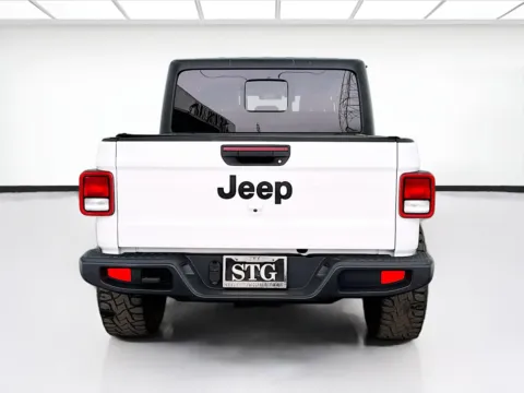 More photos of 2020 Jeep Gladiator Sport S at STG Bellflower, CA