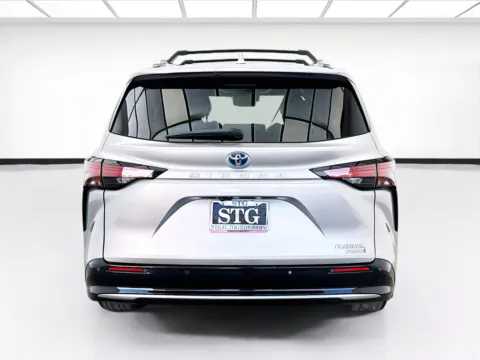 More photos of 2021 Toyota Sienna 7 Passenger at STG Bellflower, CA