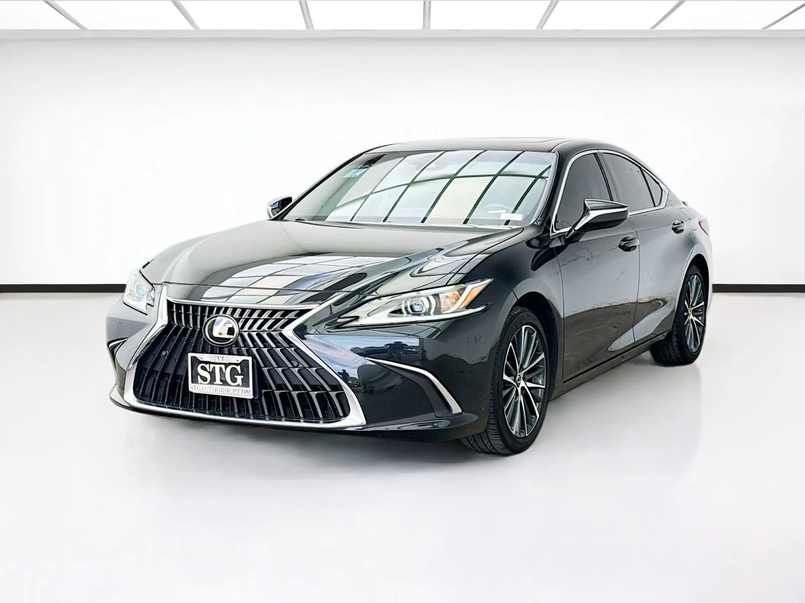 Black 2025 Lexus ES 300h PREMIUM PACKAGE for sale in Bellflower, CA