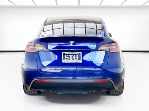 More photos of 2021 Tesla Model Y Long Range at STG Bellflower, CA