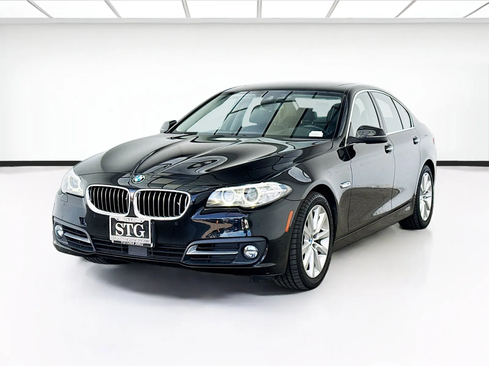 Black 2016 BMW 5 Series 535i for sale in Bellflower, CA