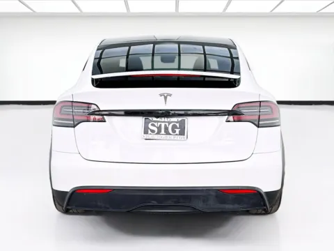 More photos of 2022 Tesla Model X at STG Bellflower, CA
