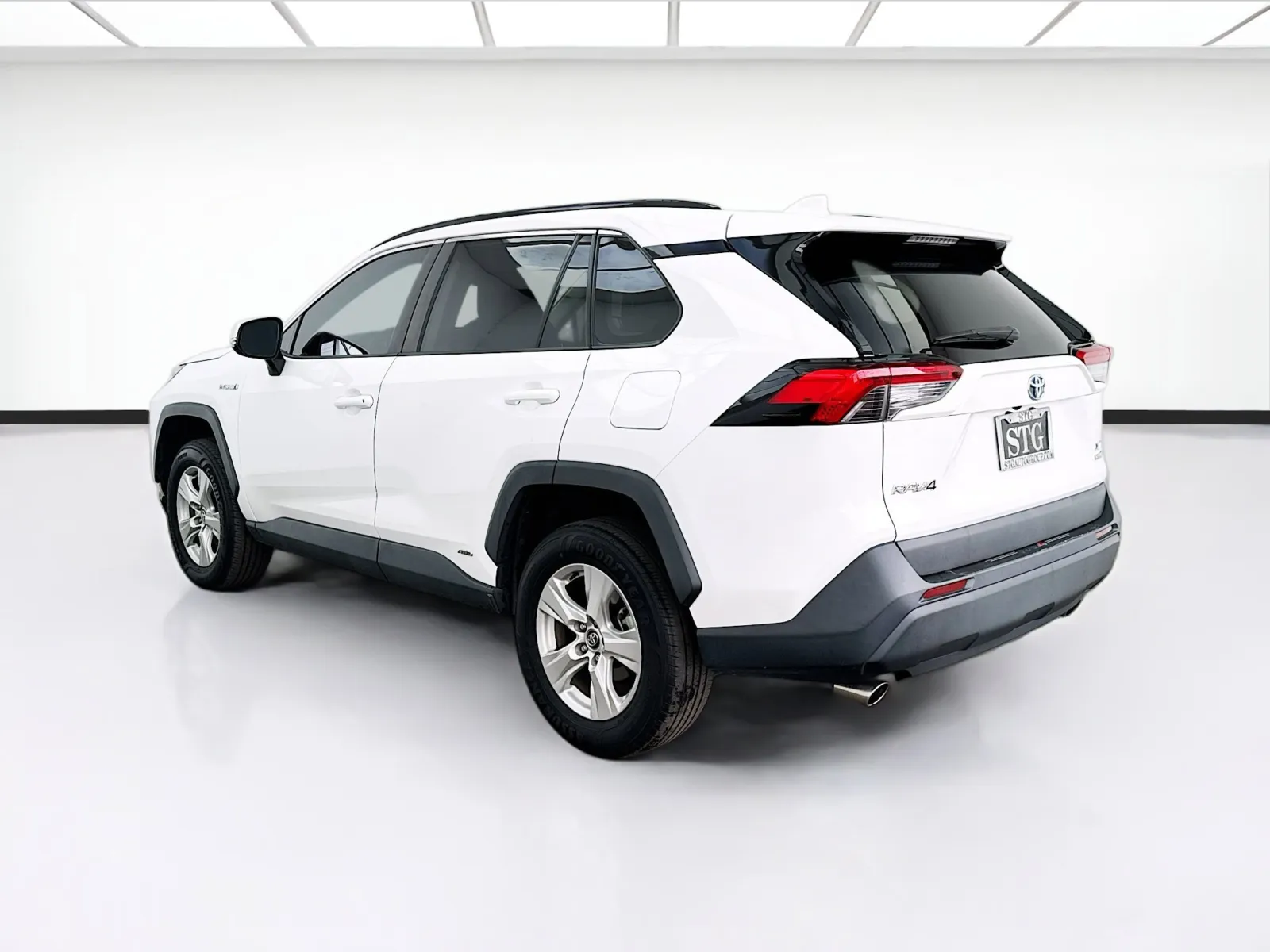 Toyota RAV4 photo 6