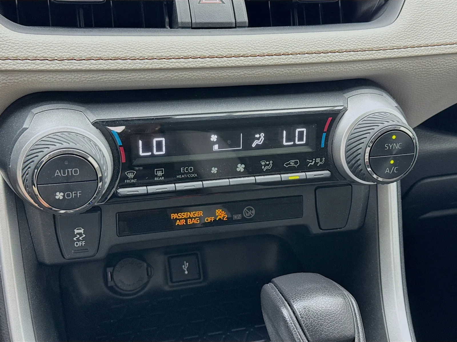 Toyota RAV4 photo 12