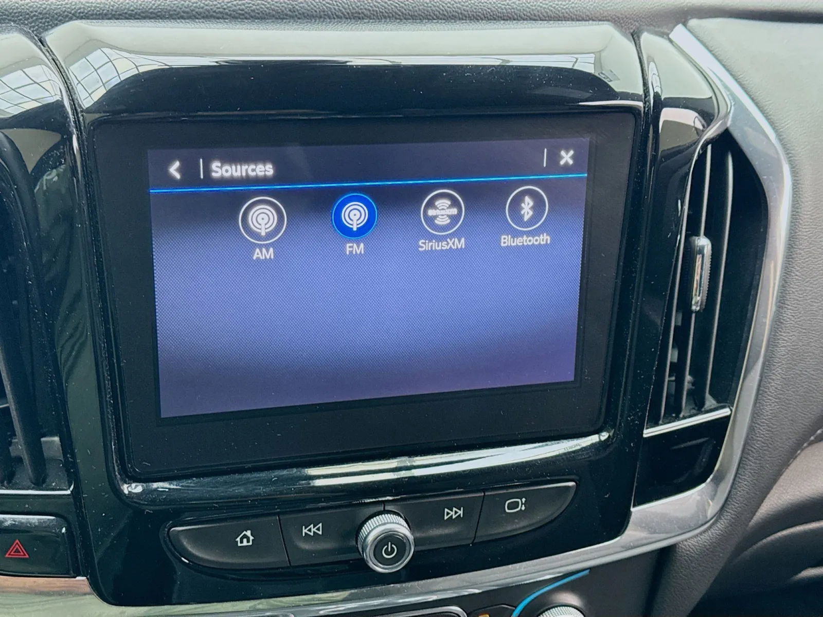 Chevrolet Traverse photo 11