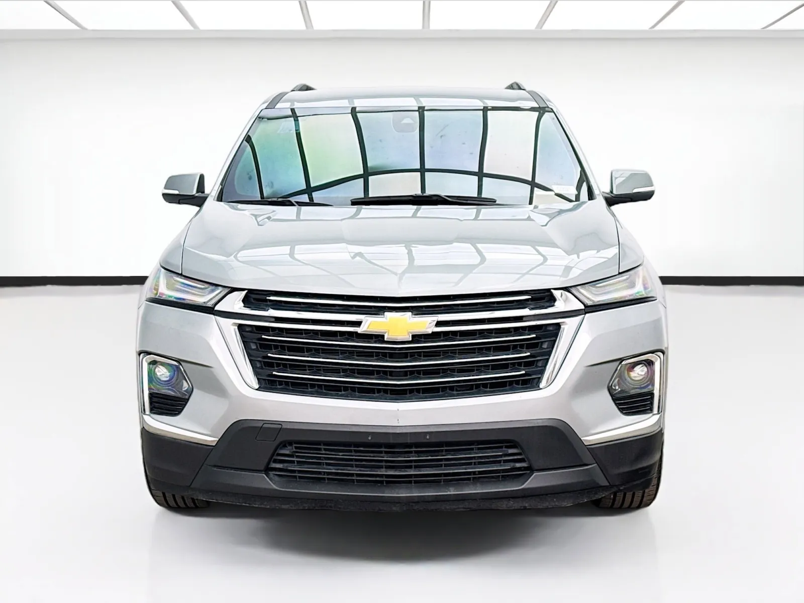 Chevrolet Traverse photo 2