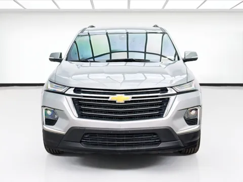 Photos of 2023 Chevrolet Traverse LT Cloth for sale in Bellflower, CA at STG Bellflower