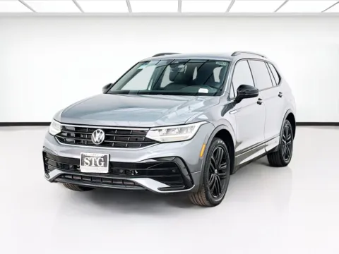Gray 2022 Volkswagen Tiguan 2.0T SE R-Line Black for sale in Bellflower, CA