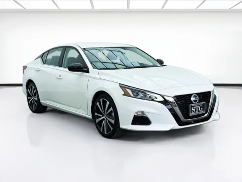 Another view of 2021 Nissan Altima 2.5 SR for sale in Bellflower, CA at STG Bellflower