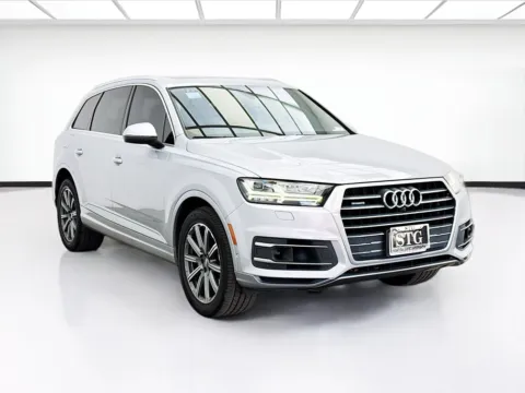 Another view of 2019 Audi Q7 55 Premium Plus quattro for sale in Bellflower, CA at STG Bellflower