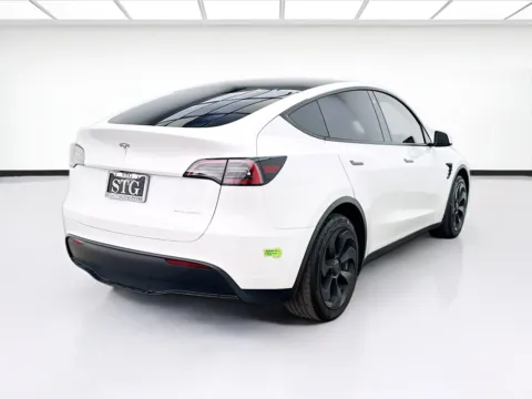 More photos of 2023 Tesla Model Y Long Range at STG Bellflower, CA