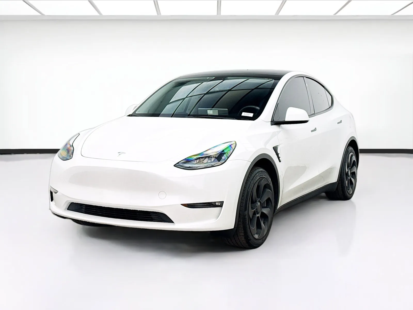 White 2023 Tesla Model Y Long Range for sale in Bellflower, CA