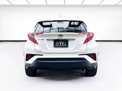 More photos of 2021 Toyota C-HR LE at STG Bellflower, CA