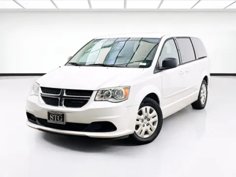 White 2016 Dodge Grand Caravan SE for sale in Bellflower, CA