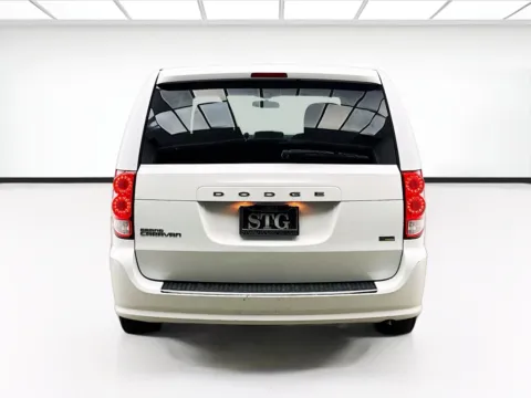 More photos of 2016 Dodge Grand Caravan SE at STG Bellflower, CA