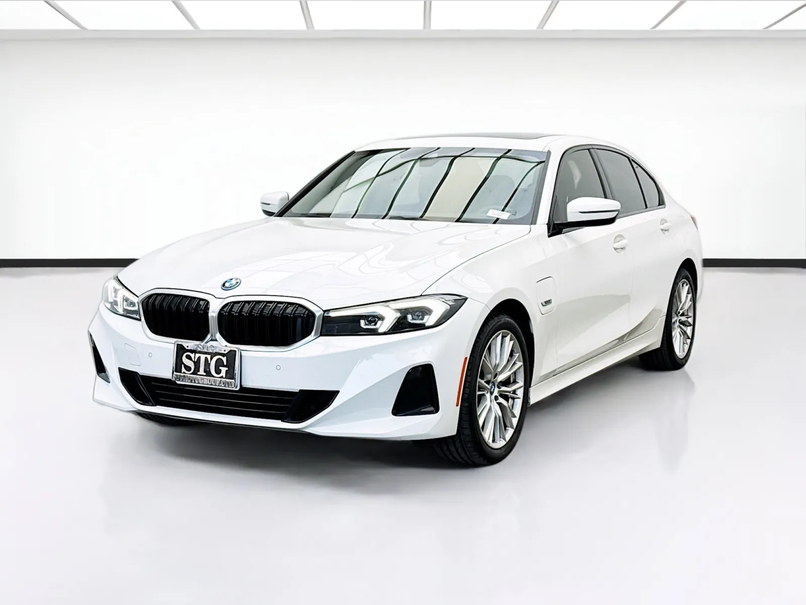 White 2023 BMW 3 Series 330e iPerformance for sale in Bellflower, CA