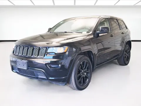 Black 2022 Jeep Grand Cherokee WK Laredo X for sale in Bellflower, CA