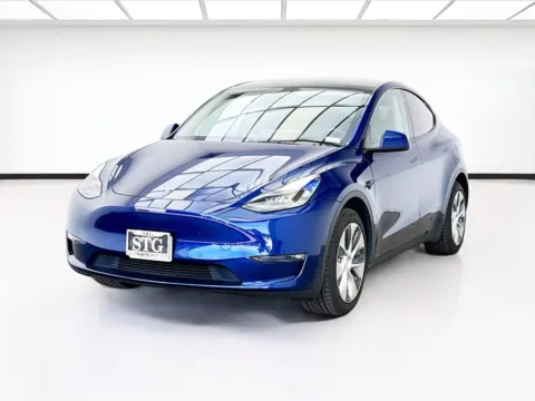 Blue 2022 Tesla Model Y Long Range for sale in Bellflower, CA