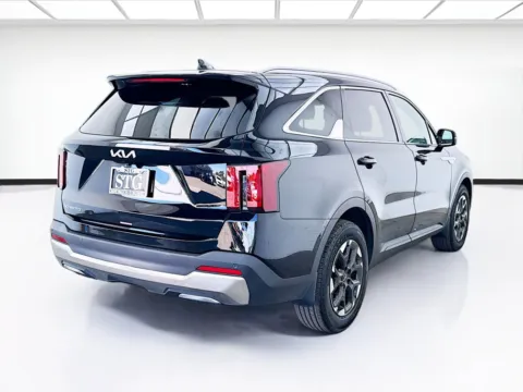 More photos of 2025 Kia Sorento S at STG Bellflower, CA