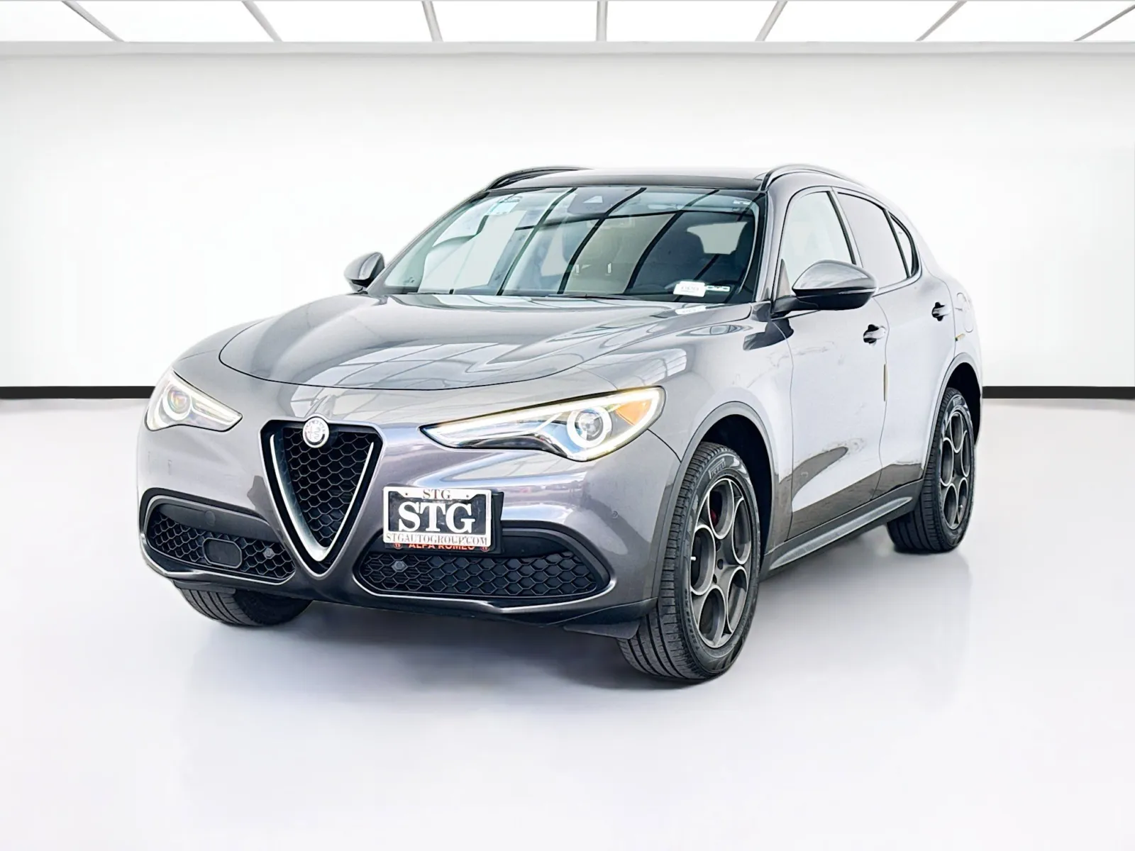 Gray 2019 Alfa Romeo Stelvio Sport W/DUAL PANE SUNROOF for sale in Bellflower, CA