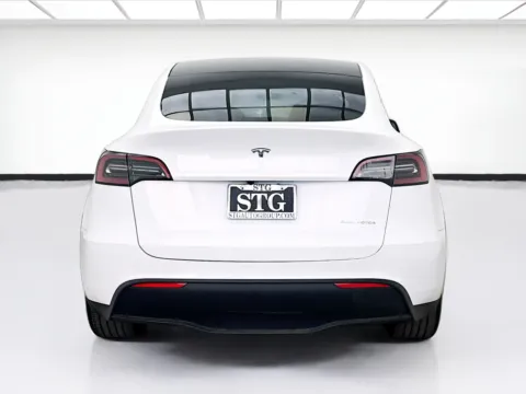More photos of 2024 Tesla Model Y Long Range at STG Bellflower, CA