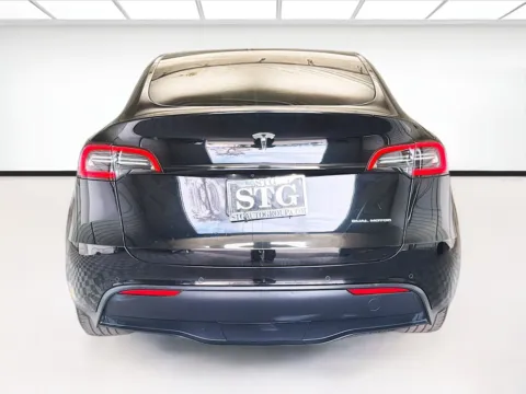 More photos of 2022 Tesla Model Y Long Range at STG Bellflower, CA