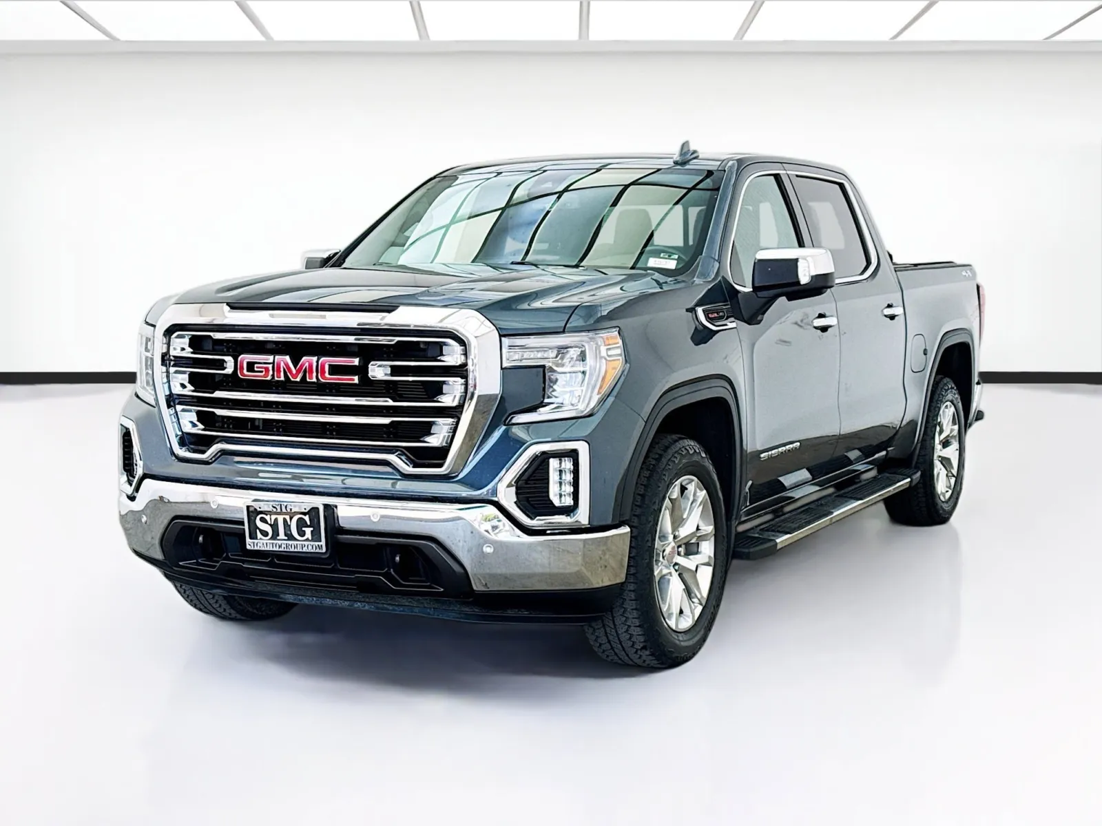 Blue 2019 GMC Sierra 1500 SLT for sale in Bellflower, CA