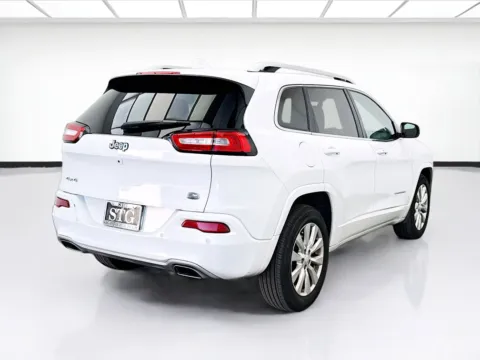 More photos of 2017 Jeep Cherokee Overland at STG Bellflower, CA