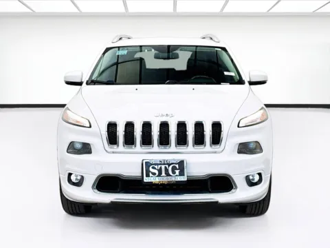 Photos of 2017 Jeep Cherokee Overland for sale in Bellflower, CA at STG Bellflower