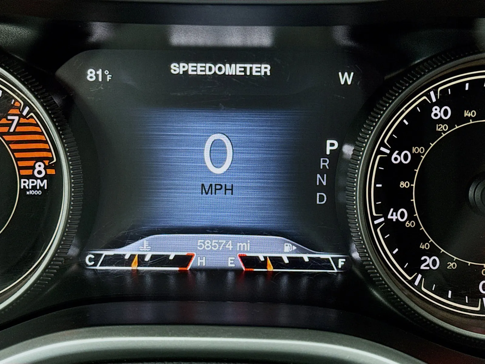 Jeep Cherokee photo 8