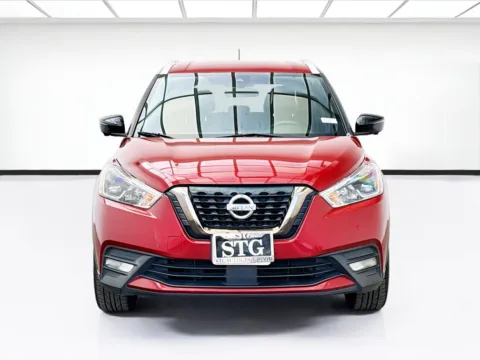 Photos of 2020 Nissan Kicks SR for sale in Bellflower, CA at STG Bellflower